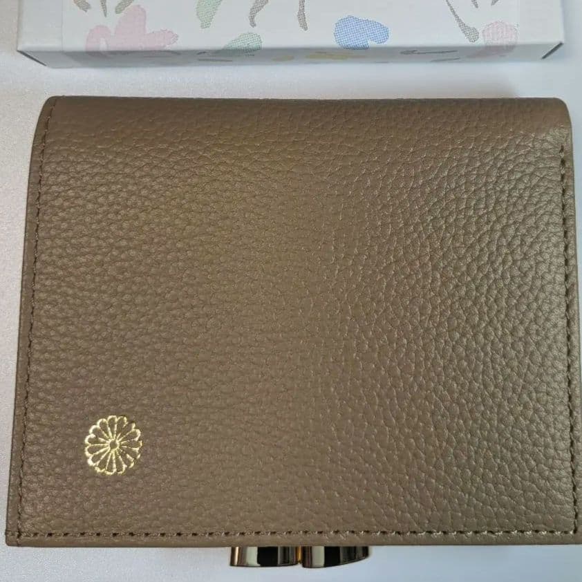 【新品未使用】皇居 財布 がま口 モカブラウン カフェオレ 二つ折り財布