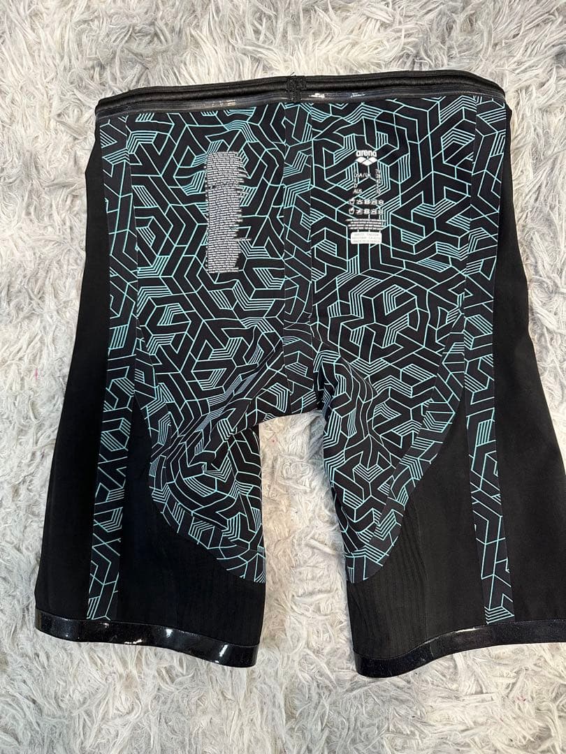 arena カーボンプリモ　日本未発売高速水着　美品