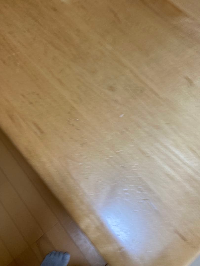 ニトリ　アルナス　ダイニングテーブル