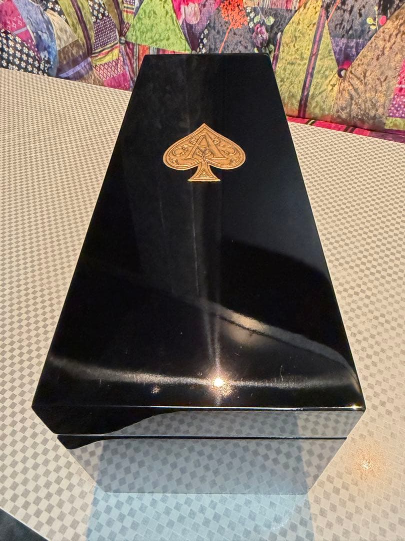 y*2様 アルマンド・デ・ブリニャック ブリュット ゴールド 専用箱、カバー付