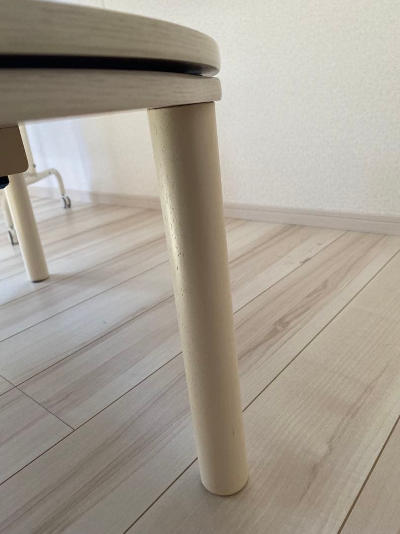 楕円形リビングこたつ　ニトリ