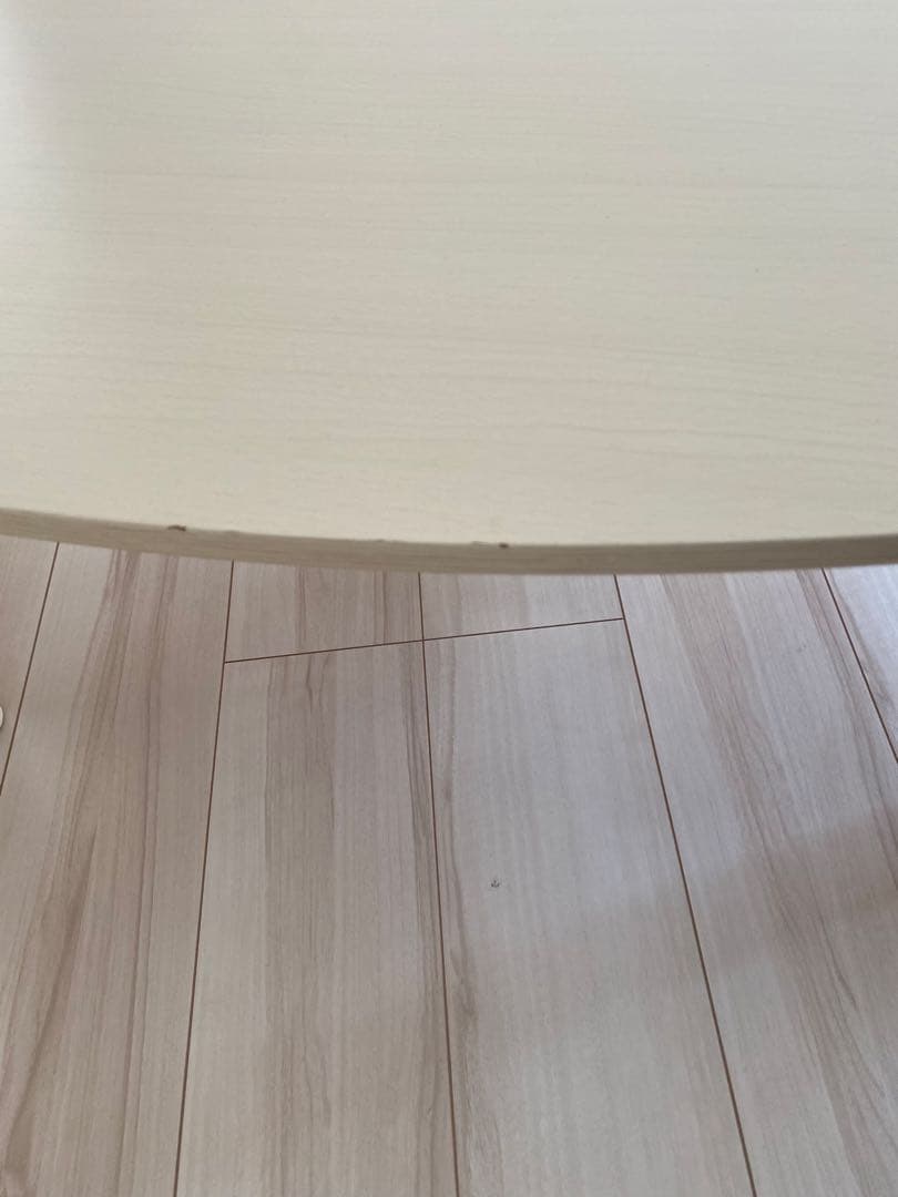 楕円形リビングこたつ　ニトリ