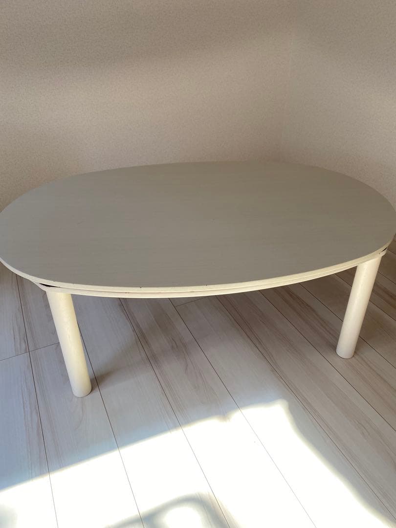 楕円形リビングこたつ　ニトリ