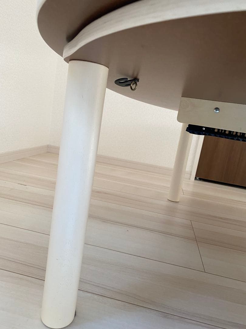 楕円形リビングこたつ　ニトリ