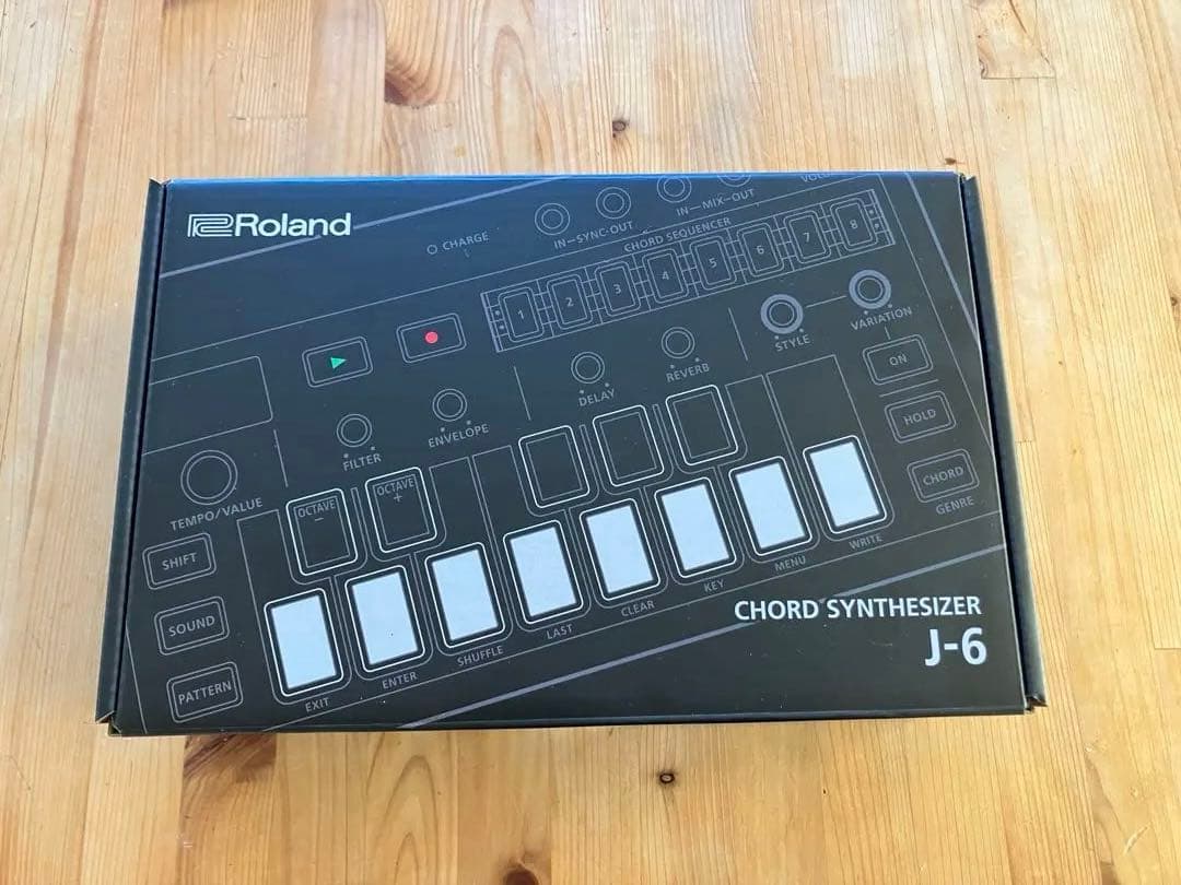 Roland J-6 シンセサイザー