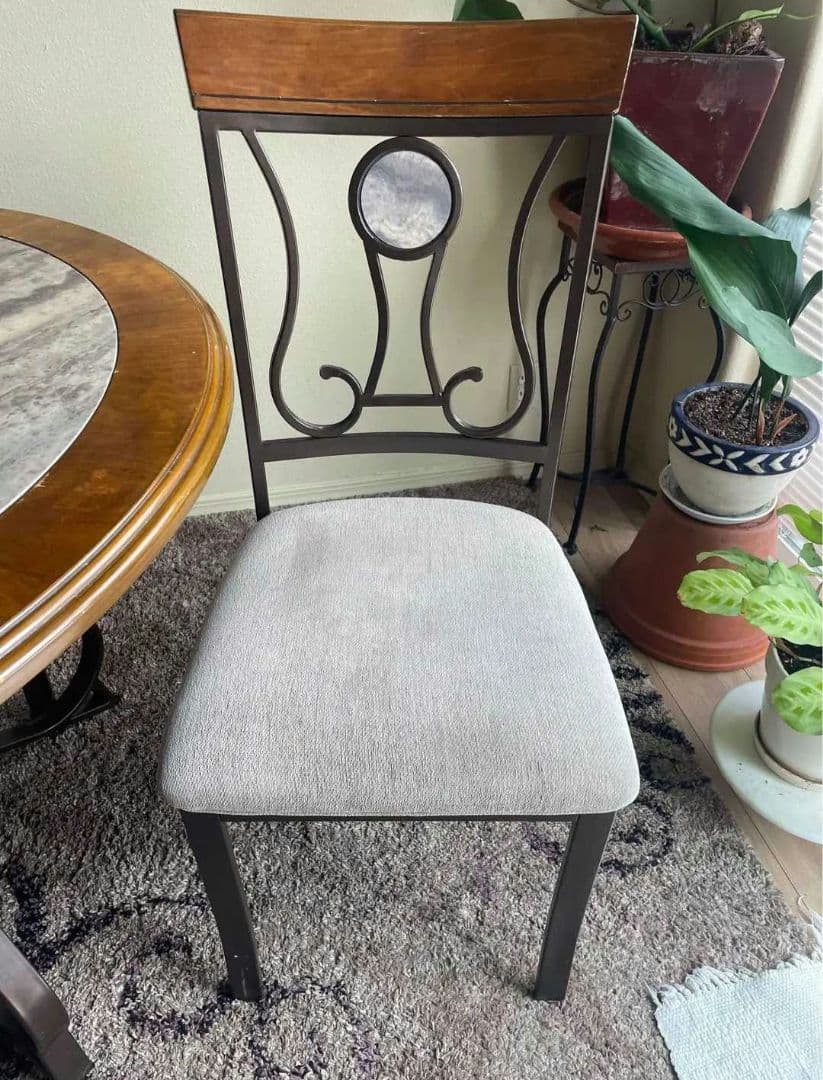 円形ガラス天板のダイニングテーブルセット