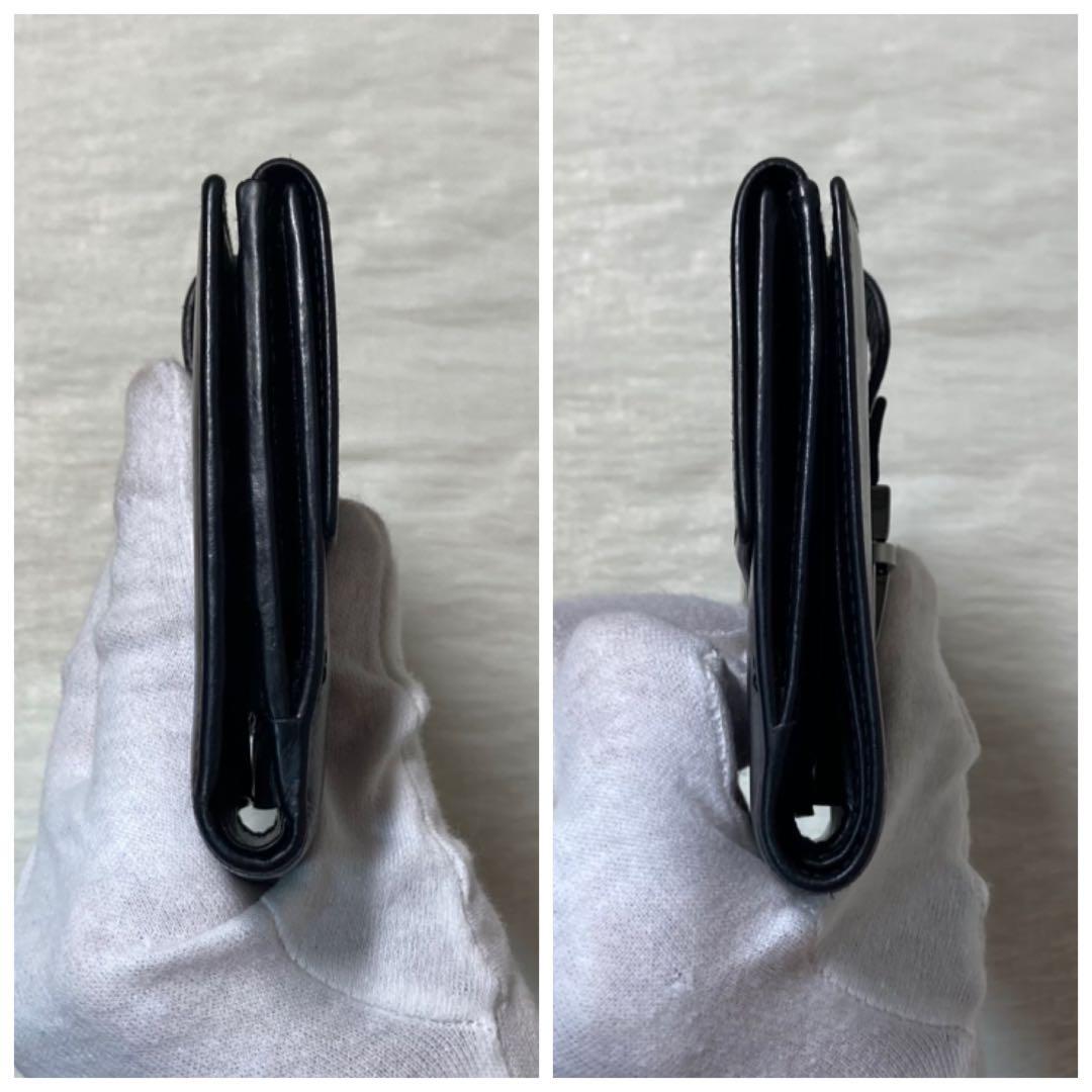 早い者勝ち　美品　GUCCI グッチ　二つ折り　財布　留め具　レザー　ホック　黒