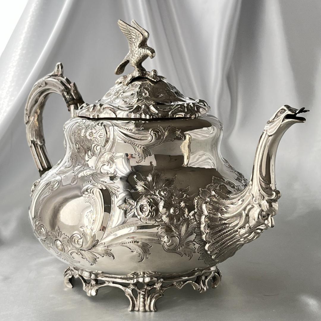 【英国 】 ファルコンとマスカロンのティーポット【シルバープレート】豪華！！