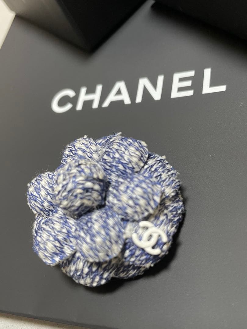 シャネル　ココマークつきカメリア　ブローチ15P まりころ様♡