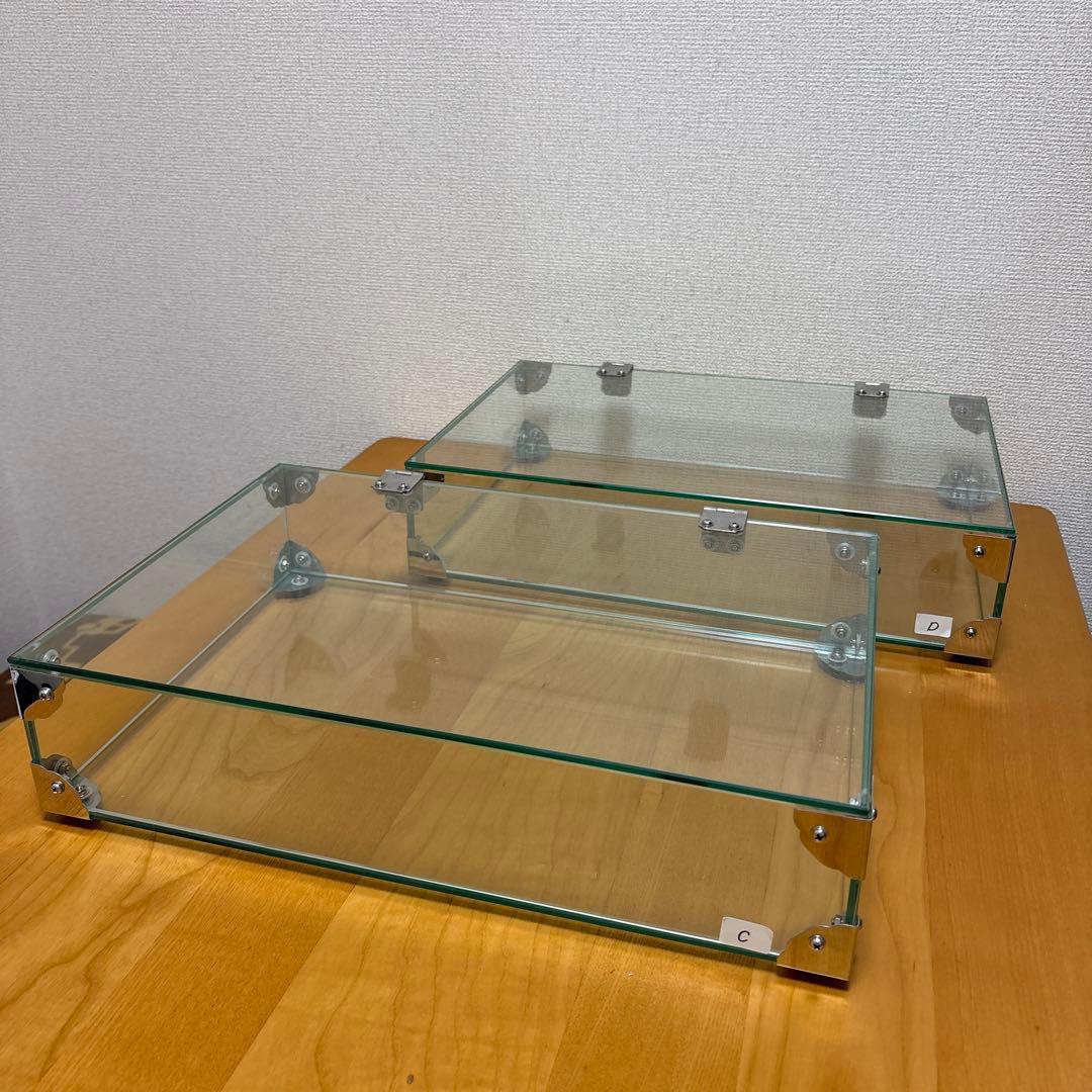 アンティーク風ガラスケース2段！雑貨などのディスプレイに！【C.D】