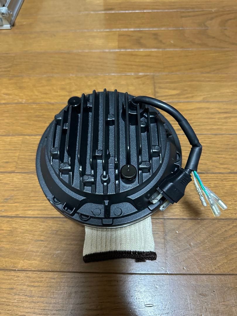 7インチヘッドライト一式とサービス品　バイク用