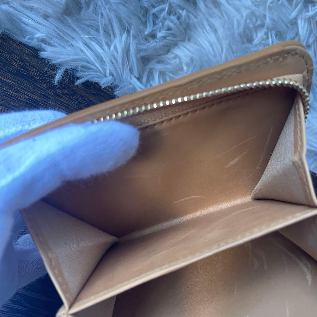 【極美品】ゲンテン フラッターカットワーク 二つ折り財布 ヌメベージュ