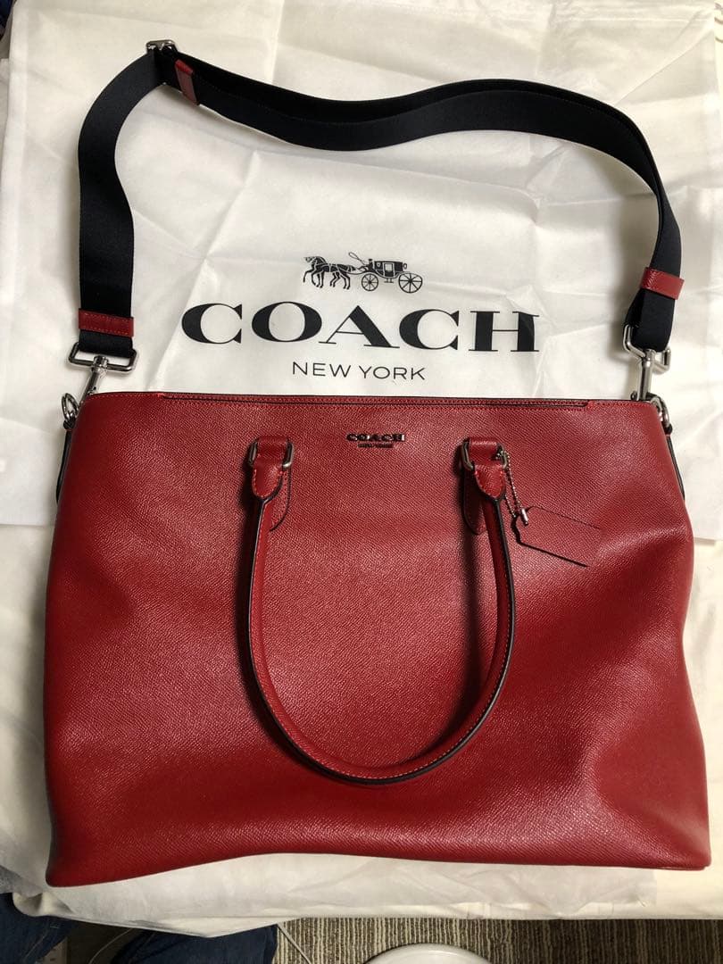 COACH レッド トートバッグ 外ポケット付き