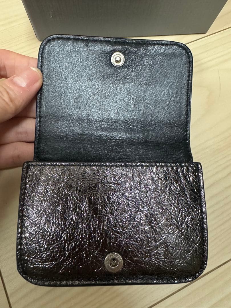 BALENCIAGA 三つ折り財布 メタリックブラック　レザー