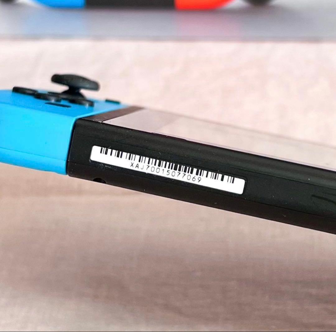 Nintendo Switch 本体ネオンブルー/ネオンレ ッド　ジョイコン付き