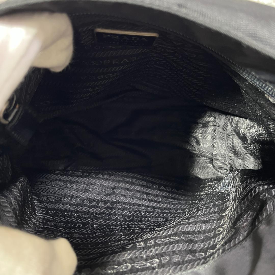 [大人気]プラダ　ＰＲＡＤＡ　ショルダーバッグ　ナイロン　カメラバッグ　三角ロゴ