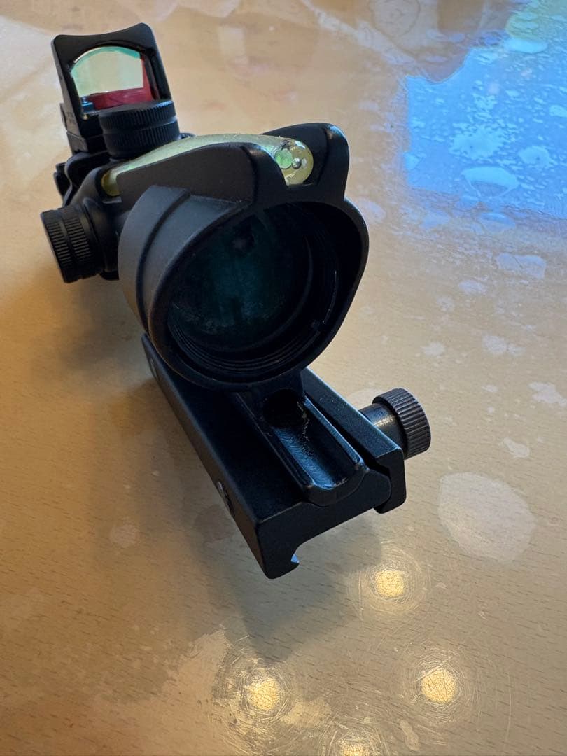 ［最終値下げ］Trijicon ACOG ブラック レッドドットサイト付き