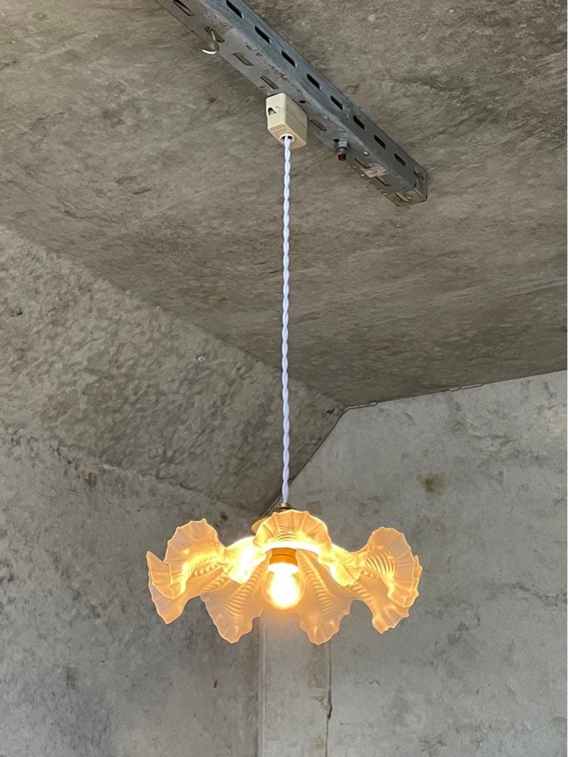 87. 40’s フランスアンティーク　古民家 ガラスシェードペンダントランプ