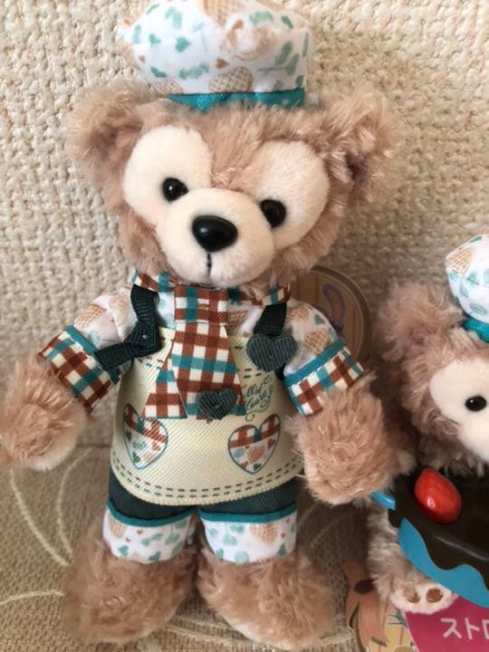 ダッフィー    シェリーメイ　ぬいぐるみバッチ　ストラップ