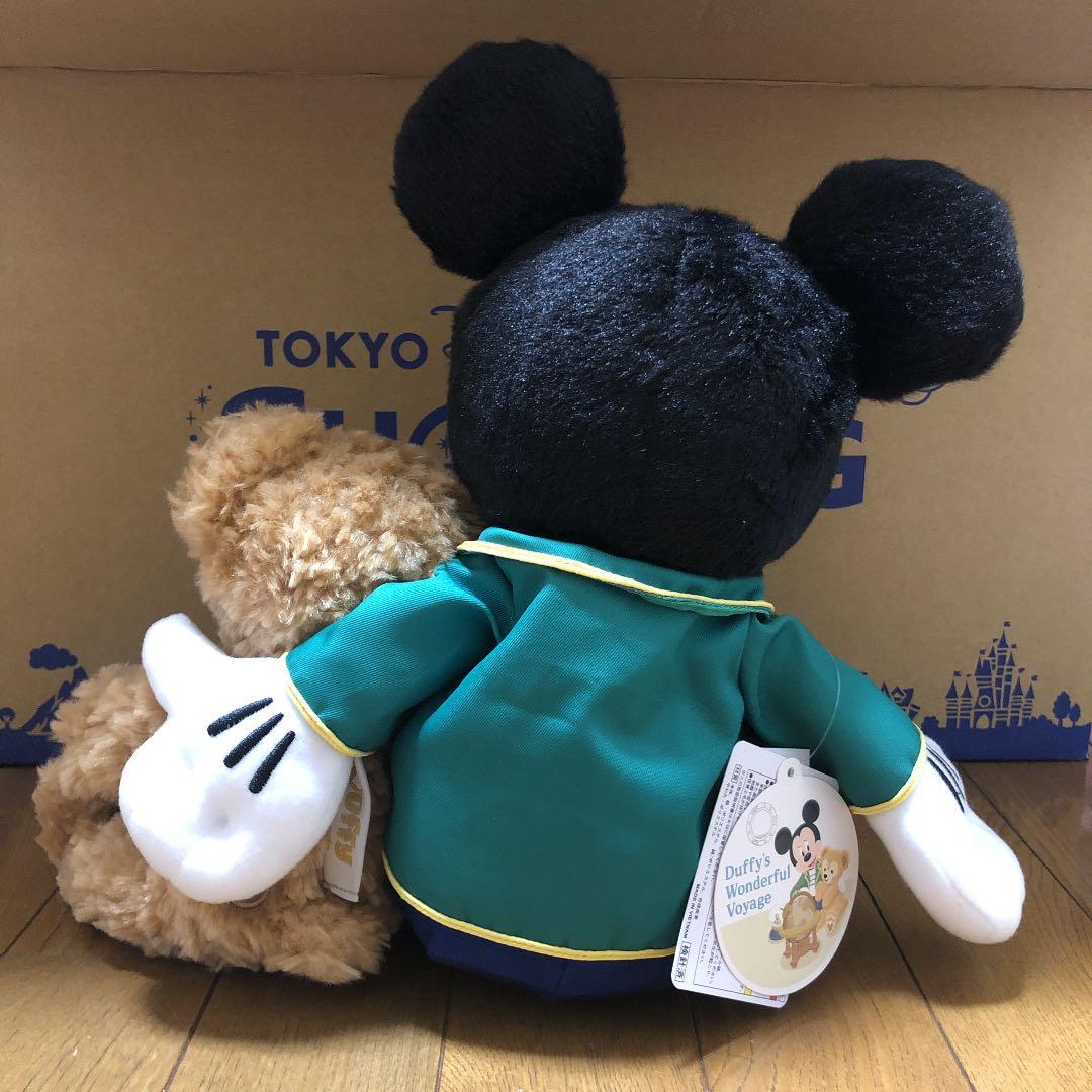 ぬいぐるみ・ピンバッジ　ダッフィー ワンダフルヴォヤッジ