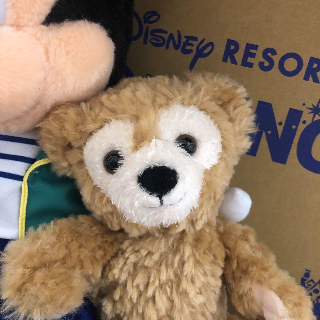 ぬいぐるみ・ピンバッジ　ダッフィー ワンダフルヴォヤッジ