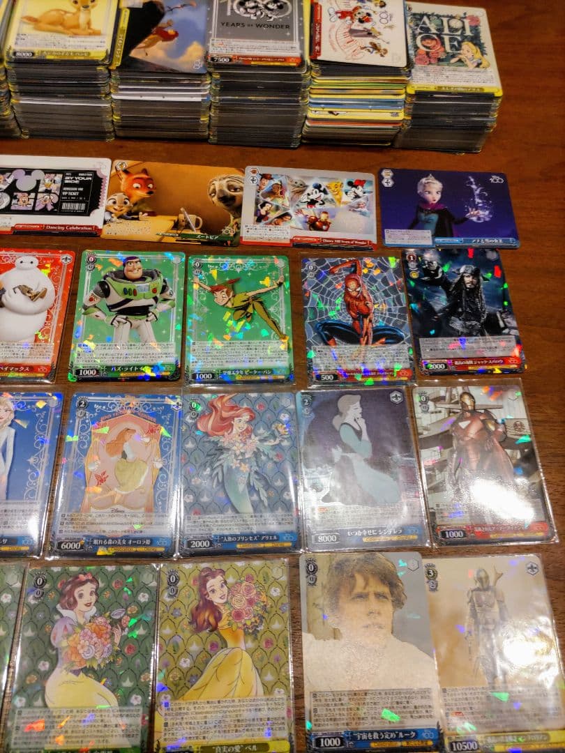 ディズニー100、カード・ヴァイスシュヴァルツ、約８００枚まとめ売り　美品