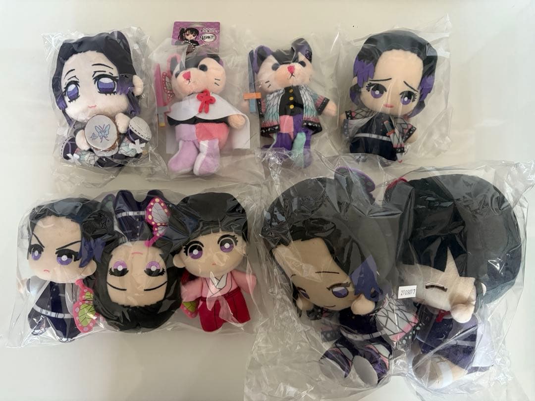 鬼滅の刃　ぬいぐるみ　胡蝶しのぶ　栗花落カナヲ　胡蝶カナエ