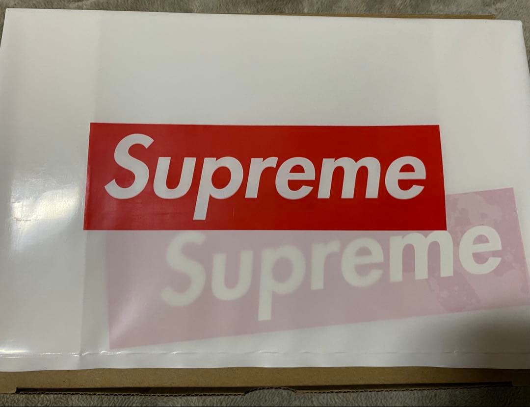 supreme ボックス 金庫 新品・未使用