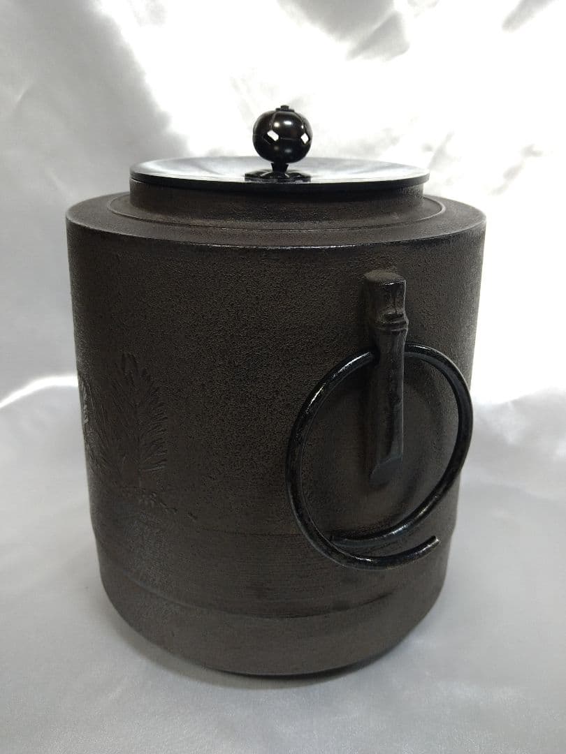 釜師浄義 松地紋 筒釜 茶釜 鉄釜 風炉釜 茶道具