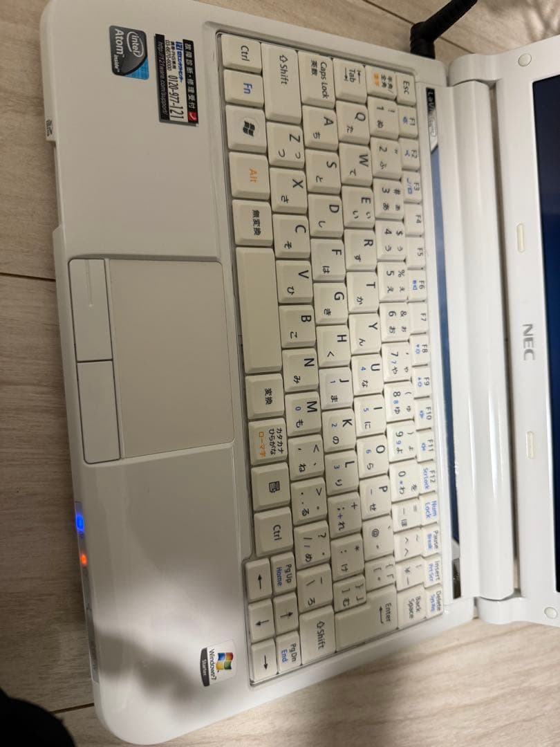 NEC LaVie light ノートパソコン