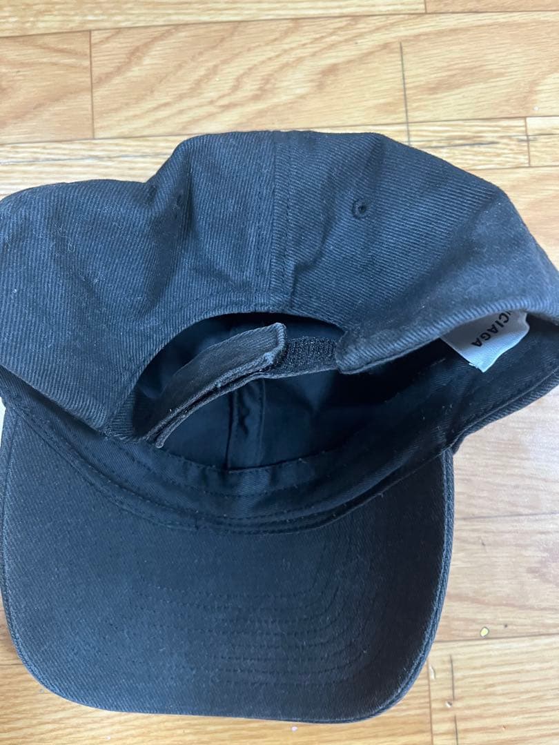 BALENCIAGA ブラックキャップ