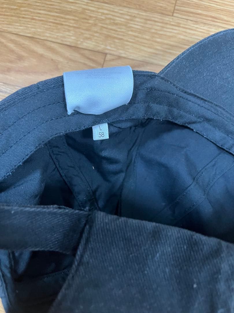 BALENCIAGA ブラックキャップ