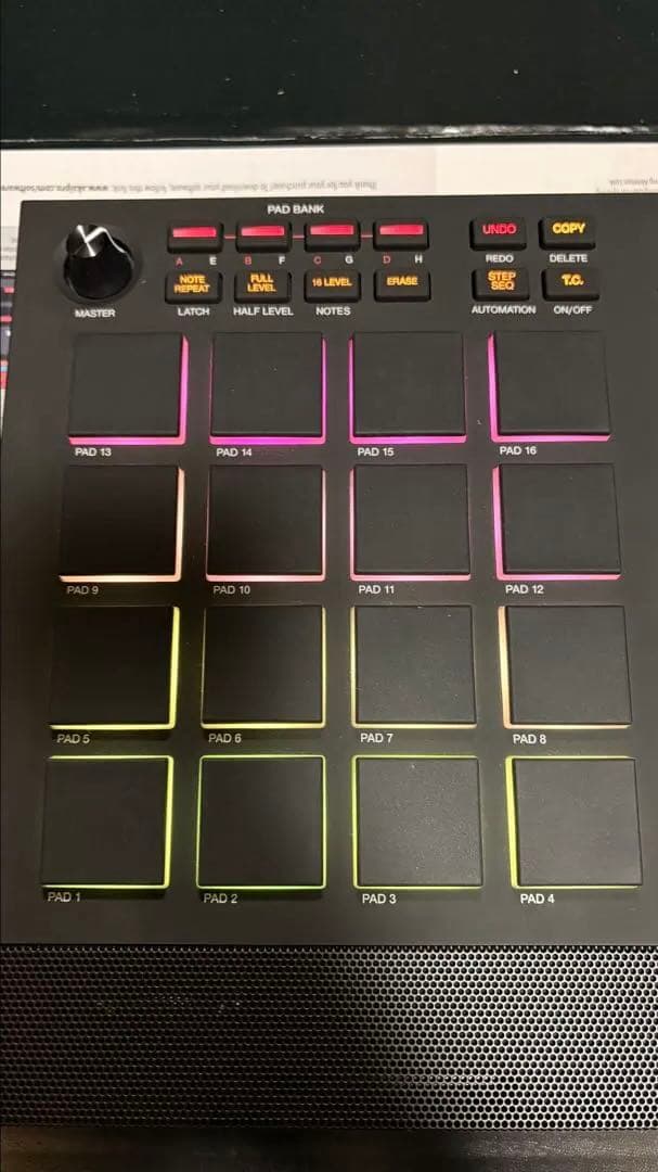 AKAI MPC Live II 本体　mpc3.5.0 増設SSD1tb付き