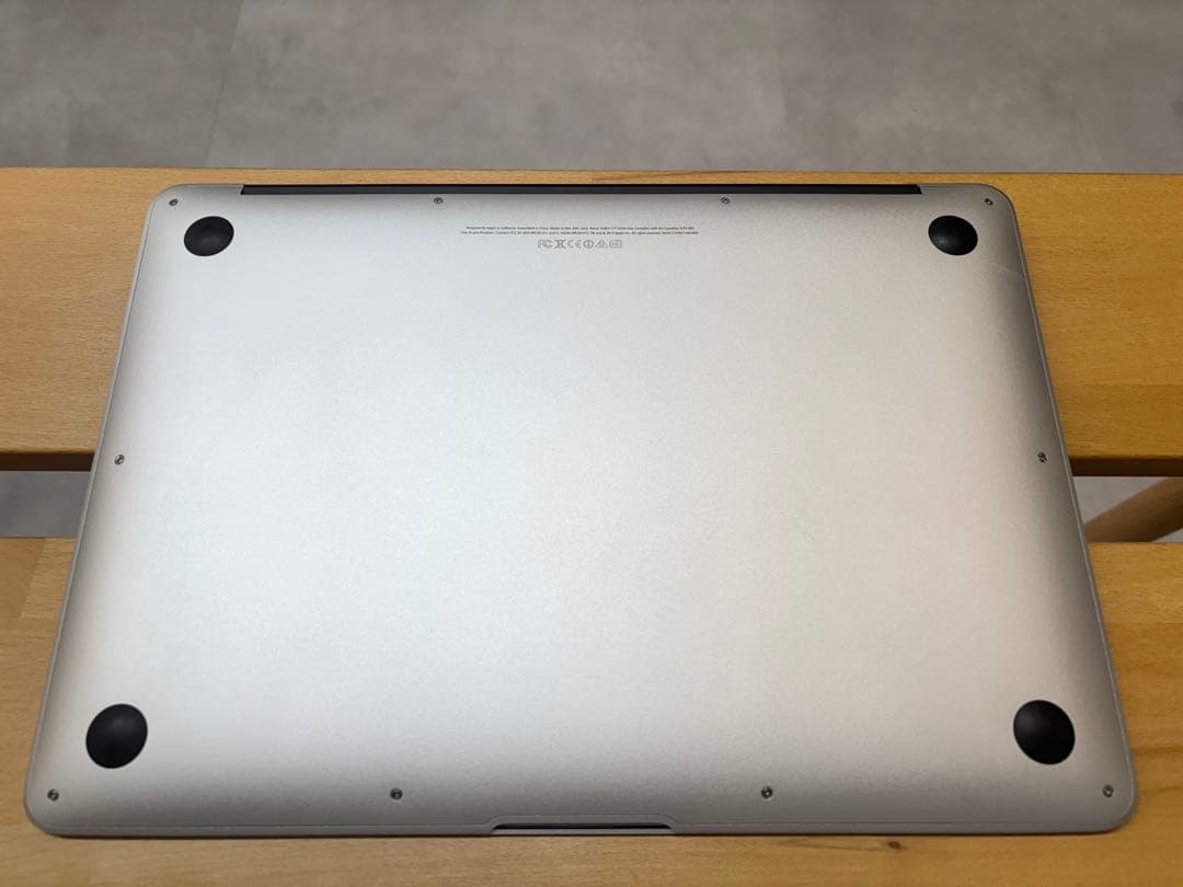 MacBook Air 13インチ 2013年モデル　純正充電アダプター付