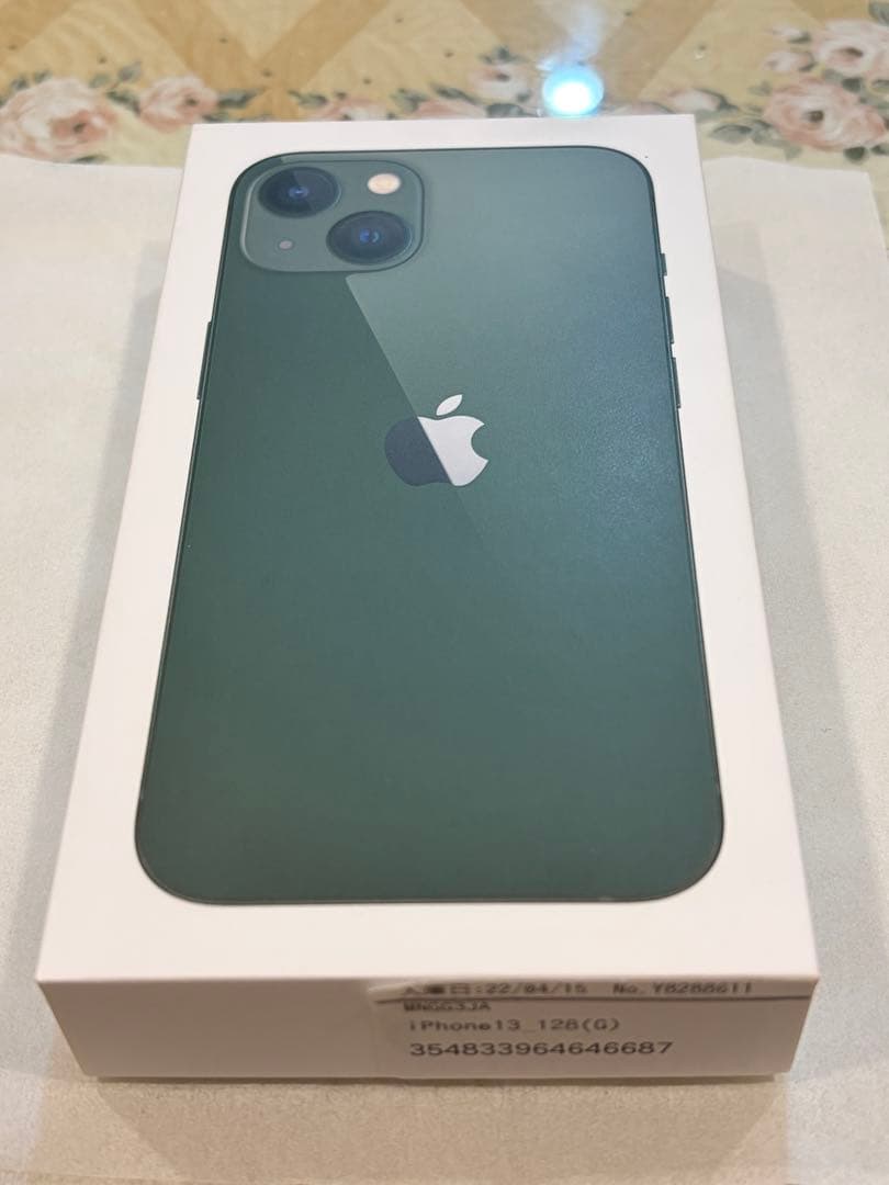 琉*華様 Apple iPhone 13 ミッドナイトグリーン 本体128GB