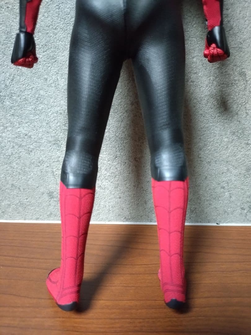 ホットトイズ　スパイダーマン アップグレードスーツ フィギュア