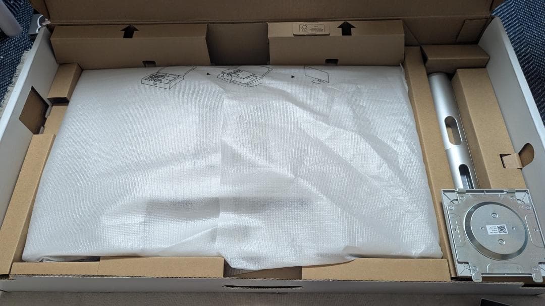 DELL 4Kディスプレイ S2722QC