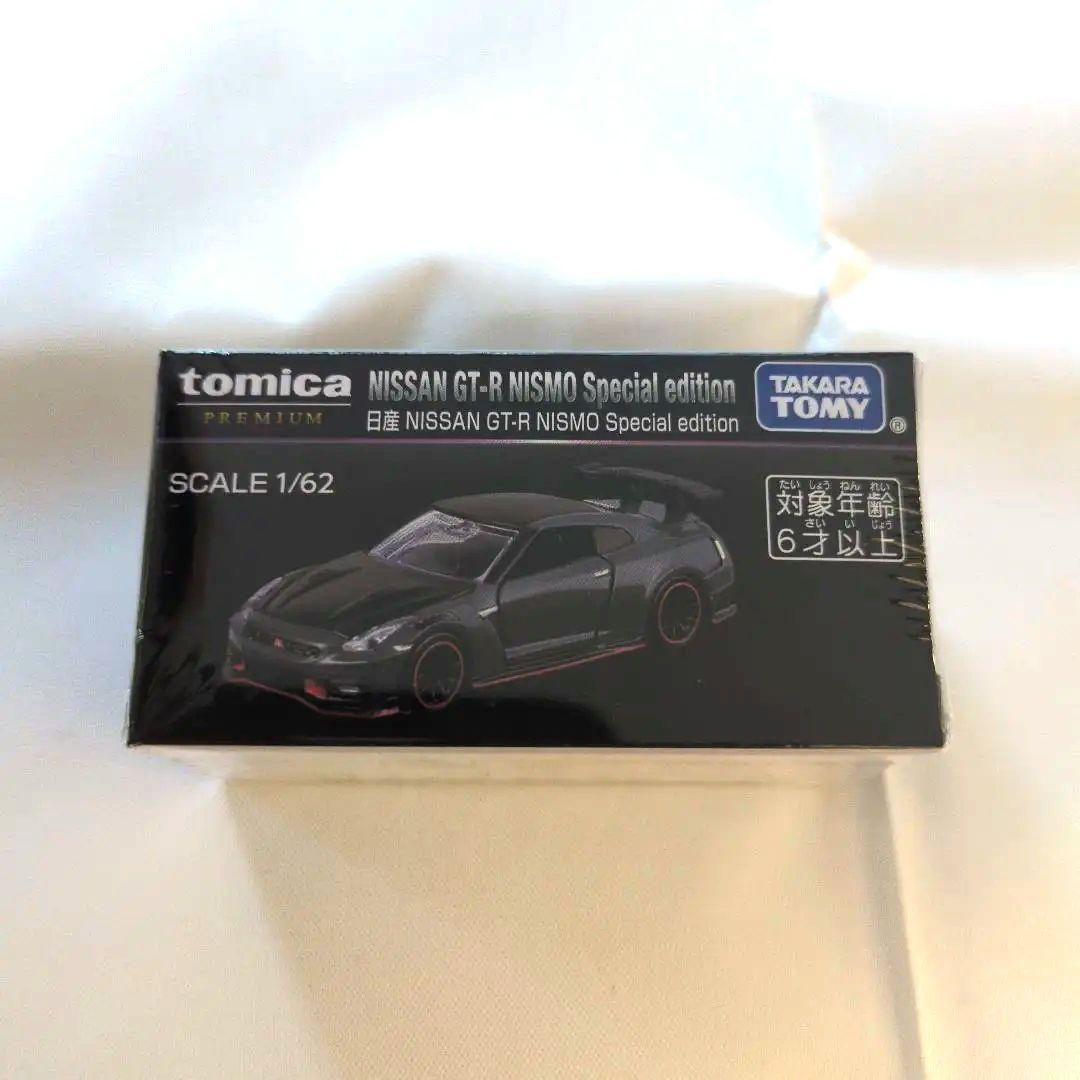 トミカ GT-R NISMO & R34 GT-R Z-tune Proto