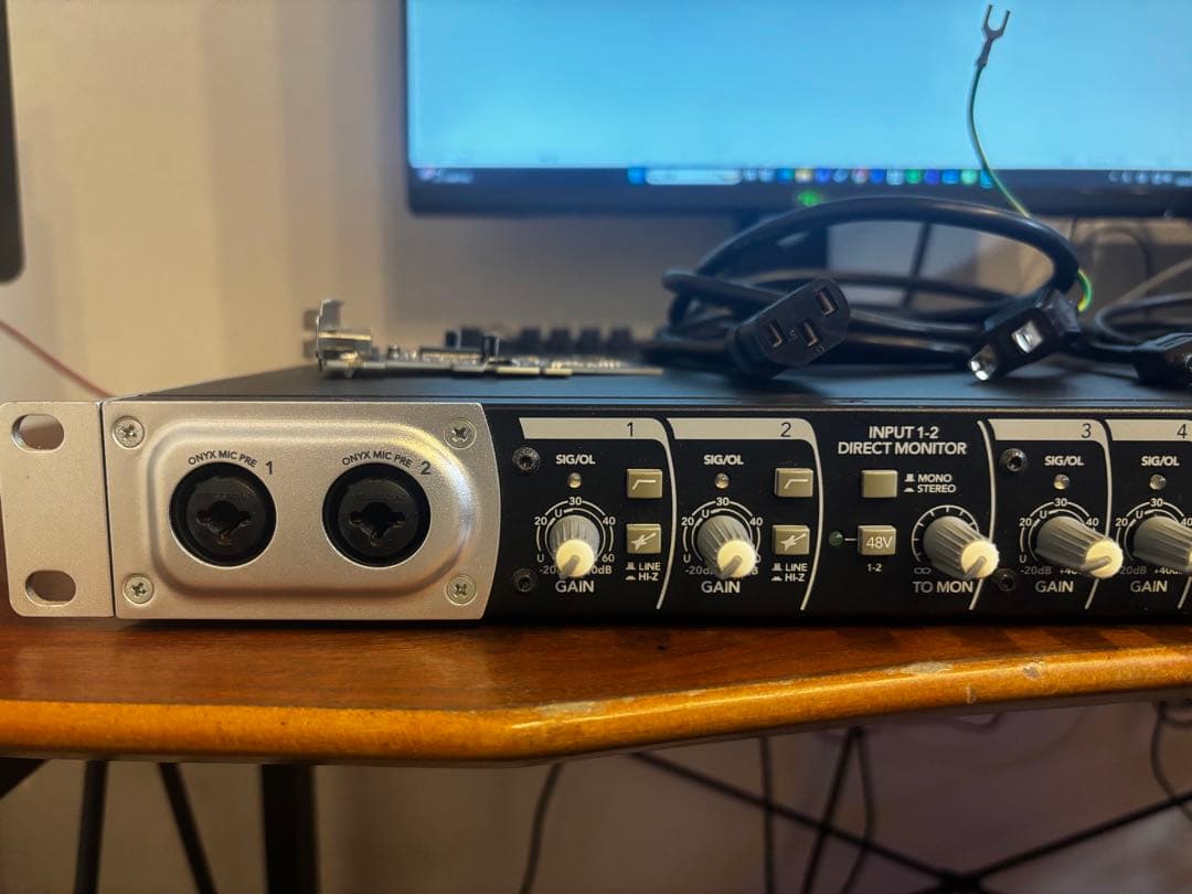 Mackie Onyx Blackbird (firewireカード付き)