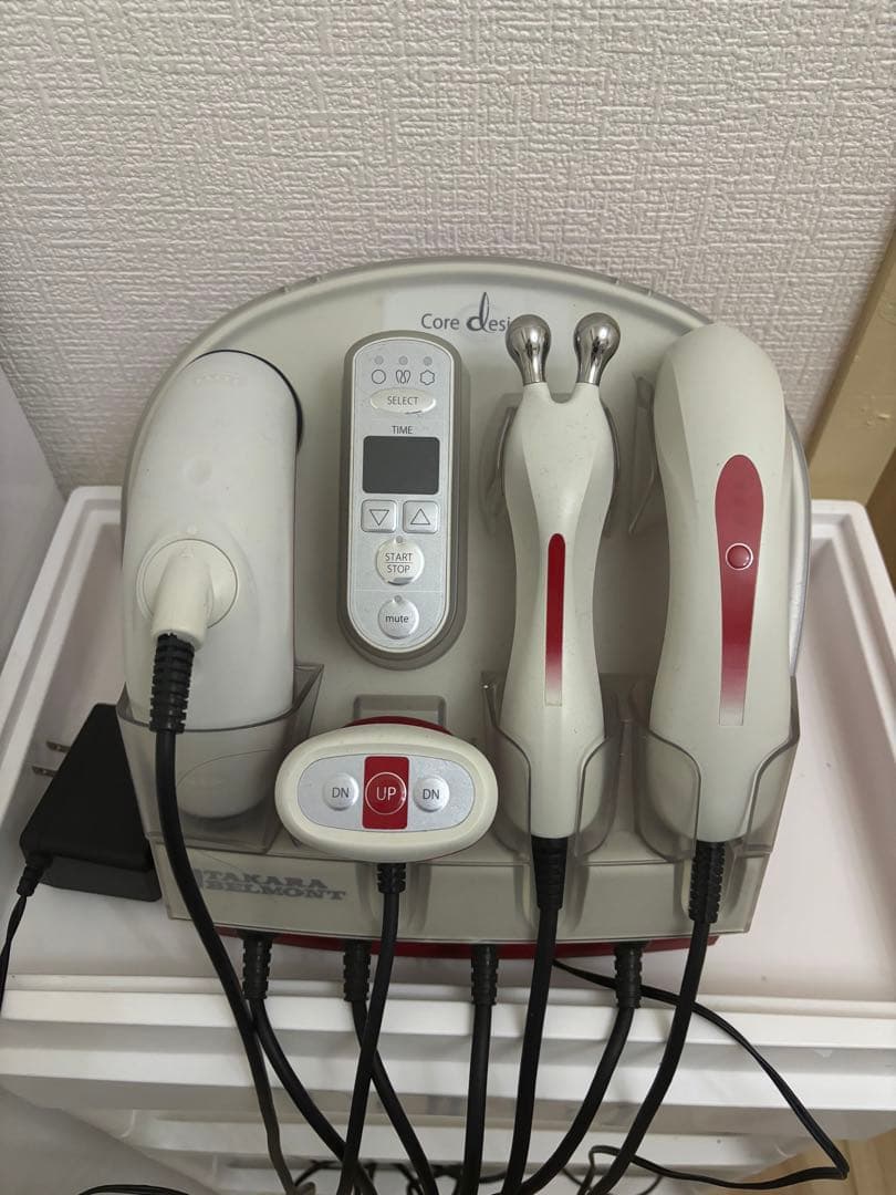 コアデザイン！リフトアップ美顔機‼️