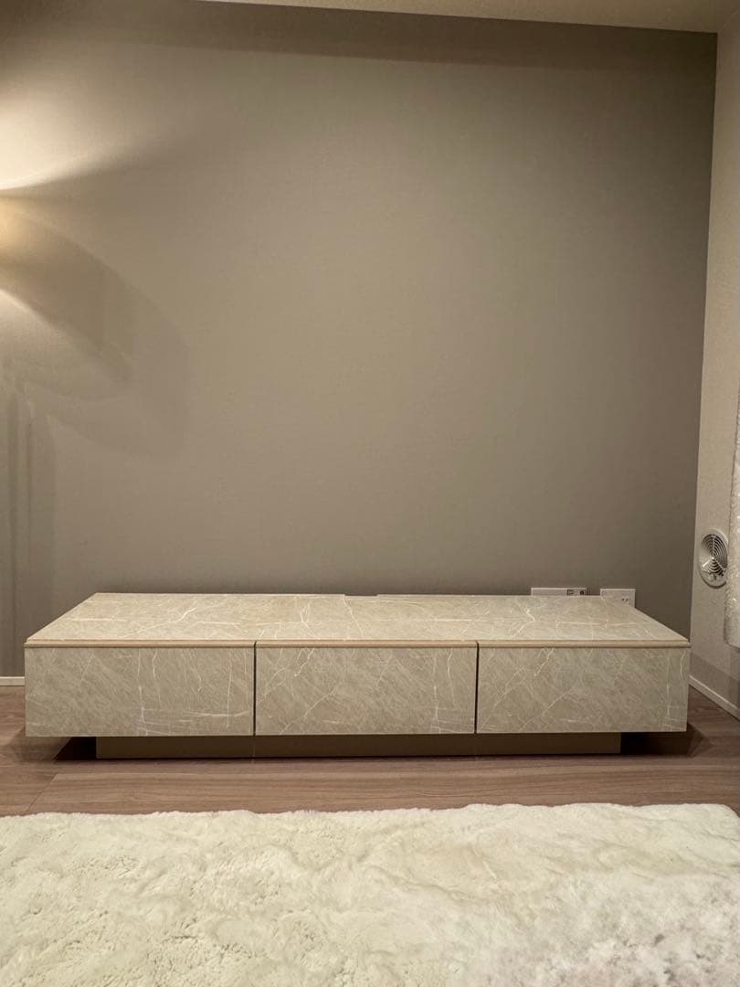 【美品】ロウヤ　テレビ台　テレビボード　ストーン柄　160cm