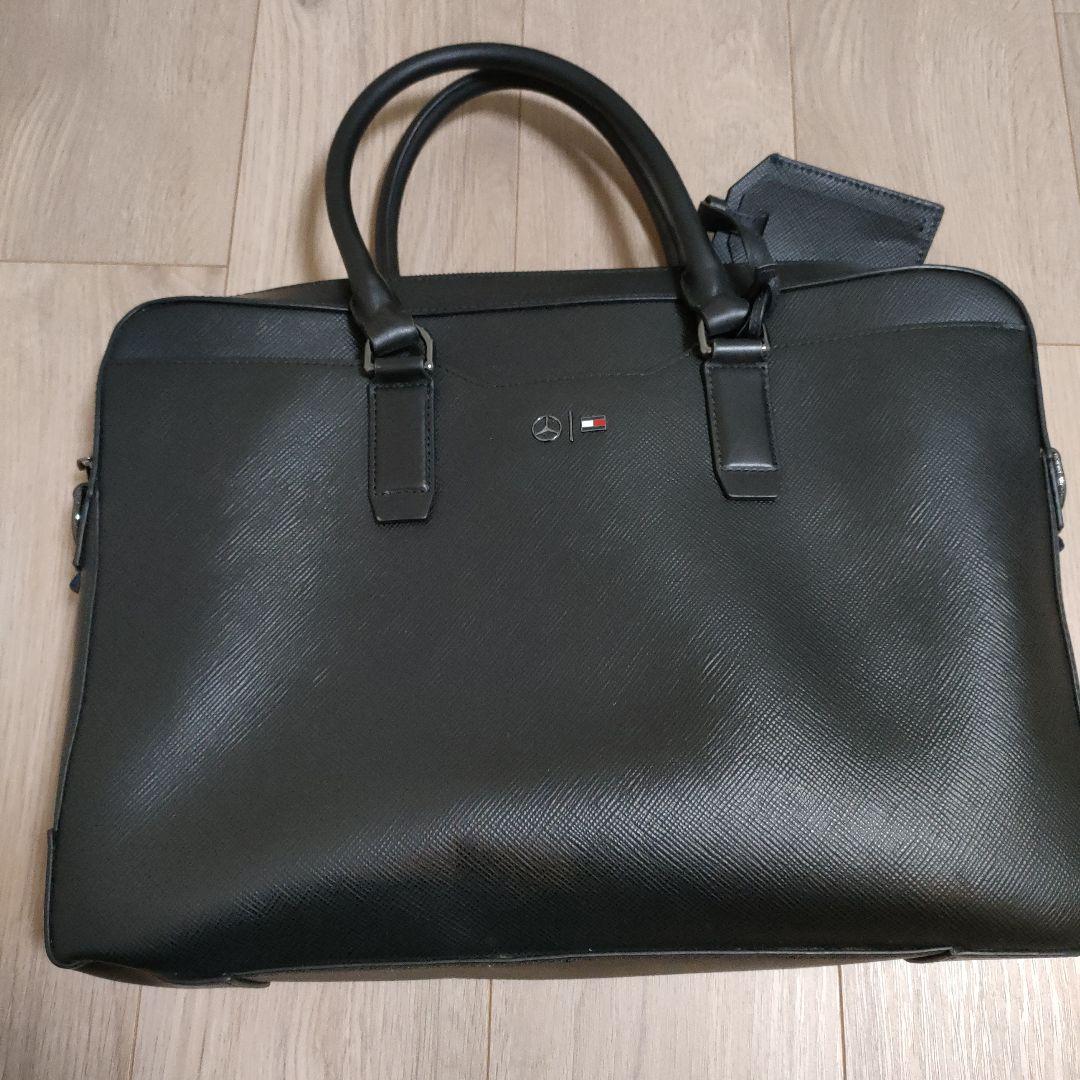 トミーヒルフィガー ビジネスバッグ ブラック