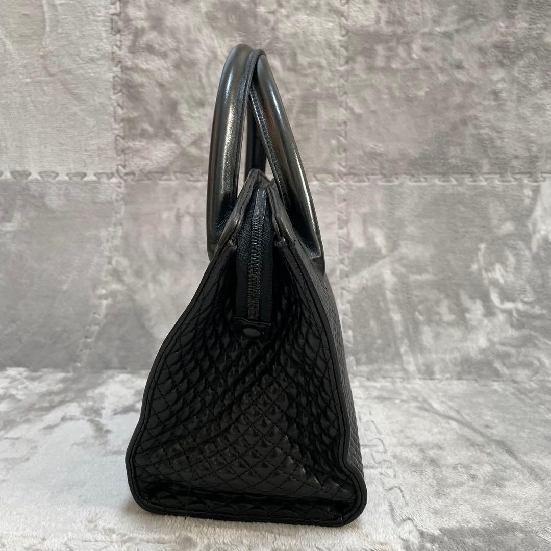 【極美品】BALLY バリー ハンドバッグ キルティング タッセル ロゴ金具 黒