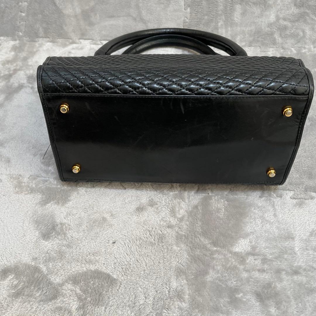 【極美品】BALLY バリー ハンドバッグ キルティング タッセル ロゴ金具 黒