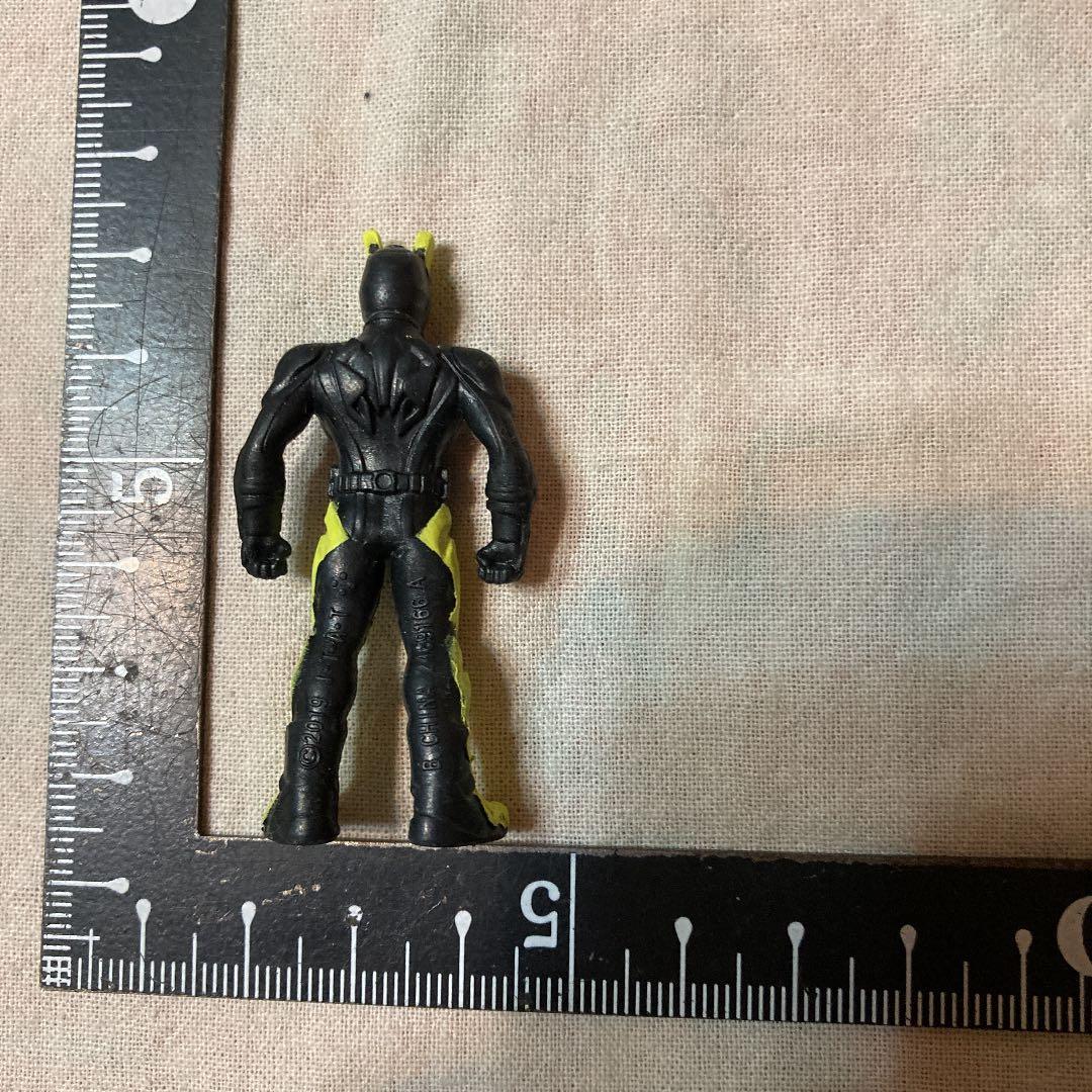 仮面ライダー　フィギュア　ゼロワン　#01 びっくらたまご