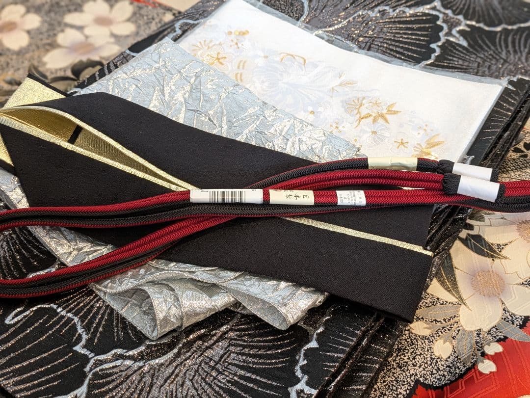 振袖フルセット 身丈162裄65.5 豪華振袖 金彩 赤 黒 逸品 成人式