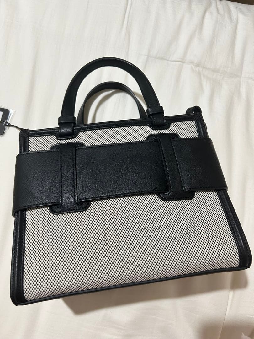 アルマーニ　ARMANI ショルダー　レディースバック（一時的に価格に変更）