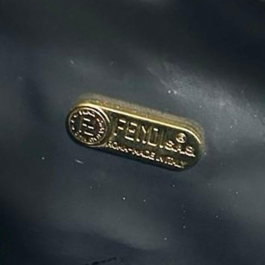 美品　FENDI ズッキーノ　FF柄　カメラバッグ　ショルダーバッグ　グレー