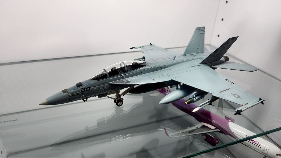（未開封）F/A-18F スーパーホーネット VFA-103 ジョリーロジャース