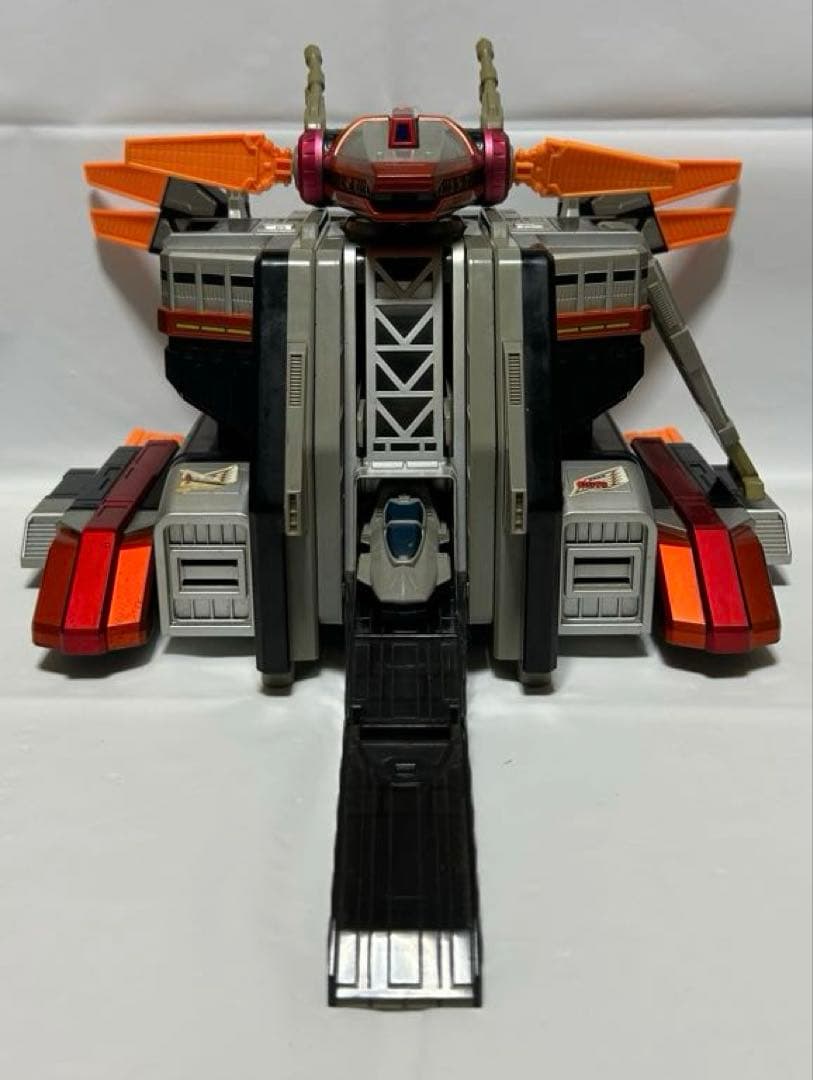 【ウルトラマンメビウス】GUYSマシンシリーズ DXフェニックスネスト